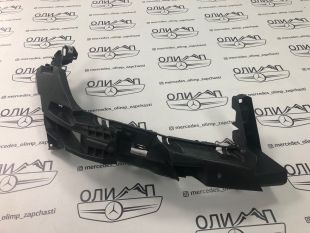 Рамка фары правая на Mercedes GL x166